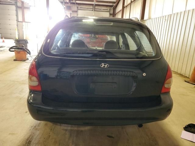 2000 Hyundai Elantra GLS