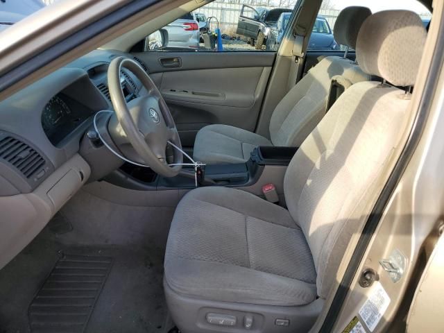 2004 Toyota Camry LE