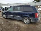 2012 Chrysler Town & Country Touring L