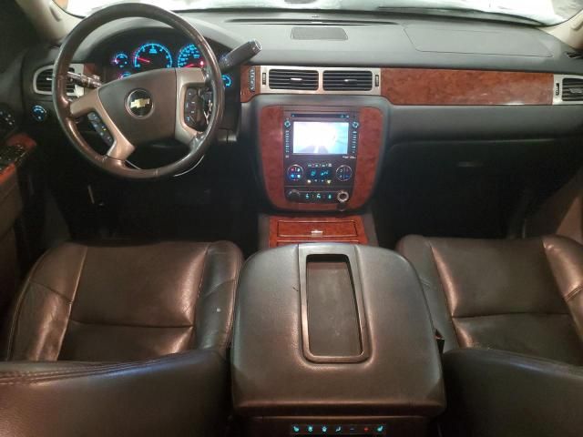 2014 Chevrolet Suburban K1500 LTZ