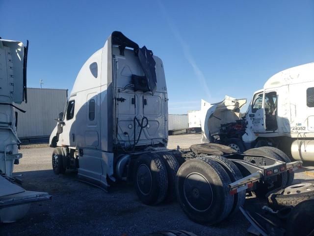 2024 Freightliner Cascadia 126