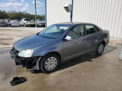 Carros salvage a la venta en subasta: 2005 Volkswagen New Jetta Value