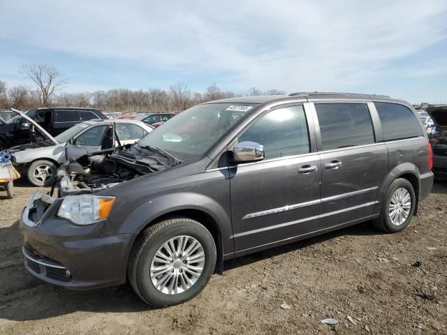 2015 Chrysler Town & Country Touring L