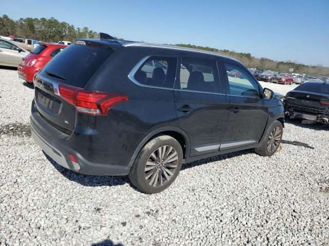 2020 Mitsubishi Outlander SE