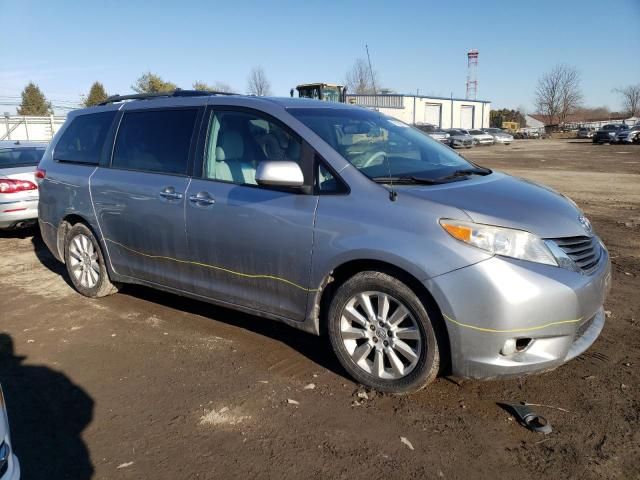 2013 Toyota Sienna XLE