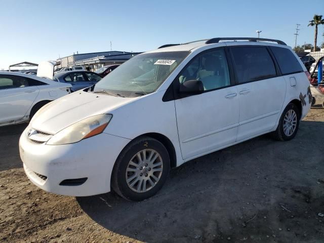 2010 Toyota Sienna CE