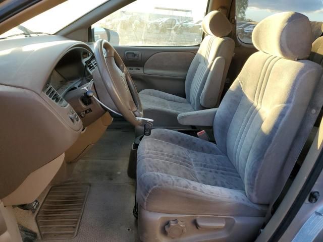 2001 Toyota Sienna LE