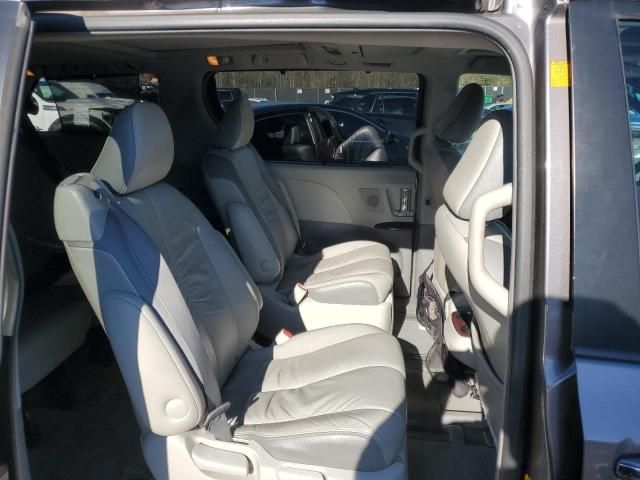 2011 Toyota Sienna XLE