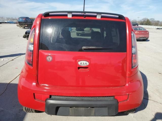 2010 KIA Soul +