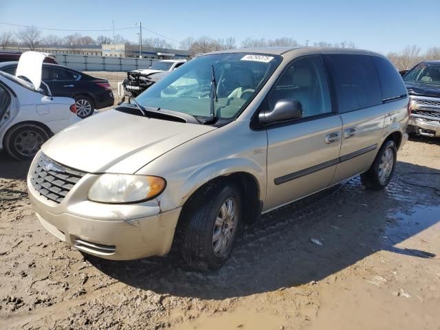 2005 Chrysler Town & Country