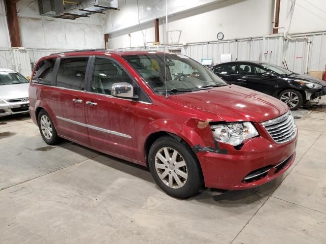 2011 Chrysler Town & Country Touring L