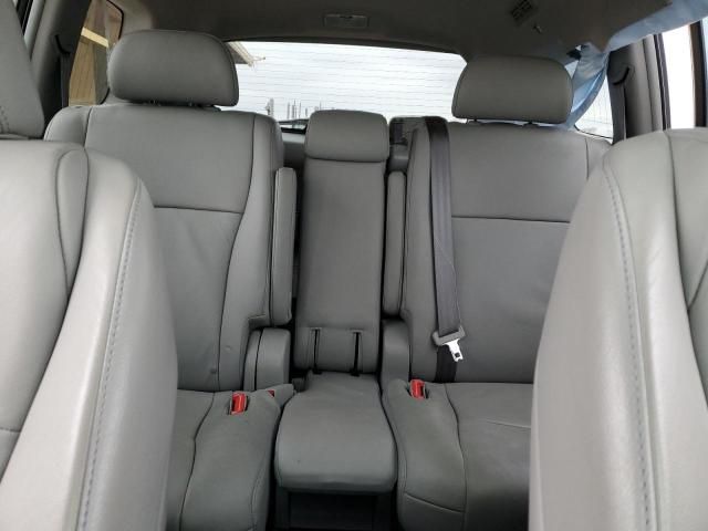 2013 Toyota Highlander Base