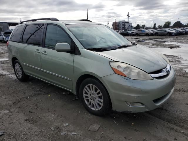 2008 Toyota Sienna XLE