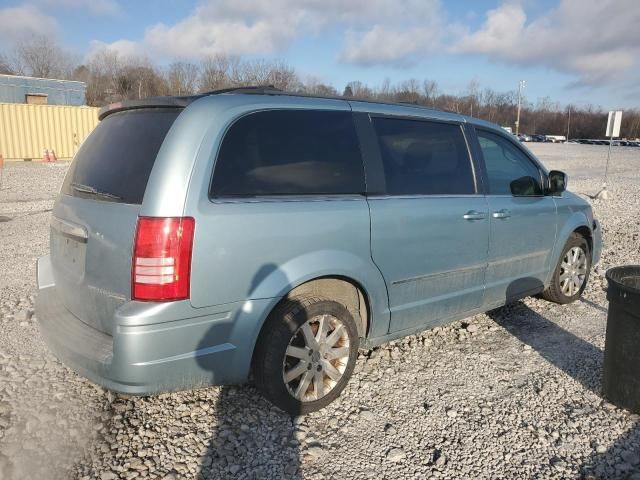 2009 Chrysler Town & Country Touring