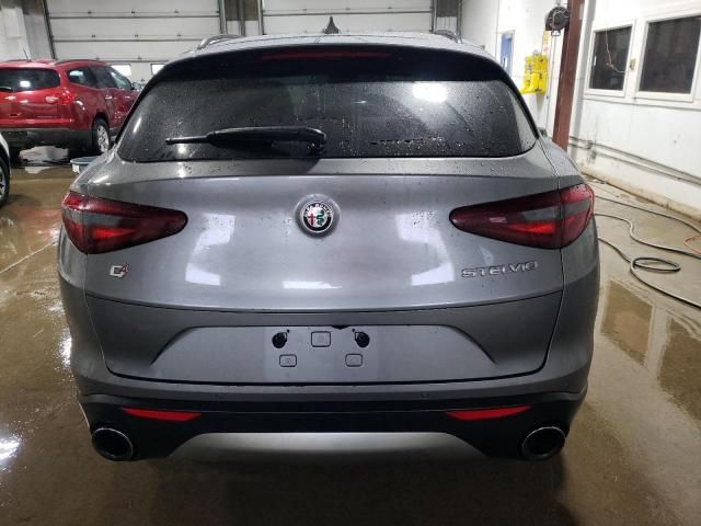 2018 Alfa Romeo Stelvio Sport