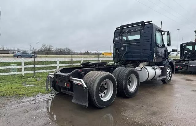 2008 Volvo VN VNL