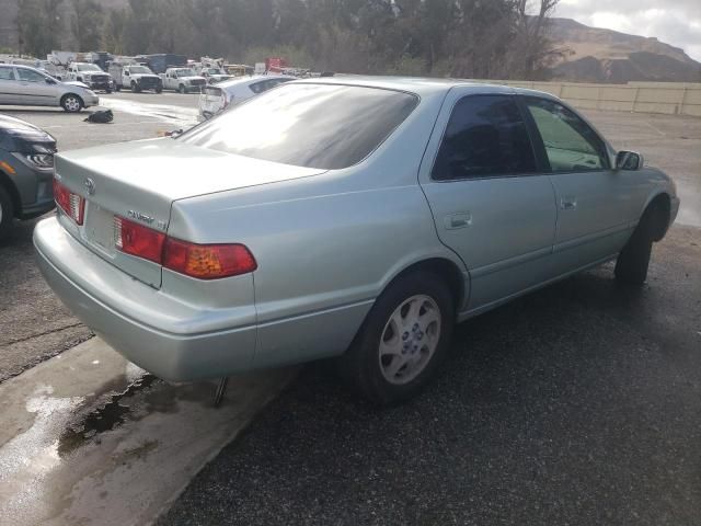 2000 Toyota Camry LE