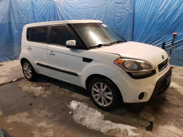 2013 KIA Soul +