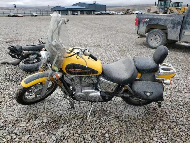 1997 Honda VT1100 C1A