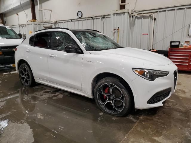 2022 Alfa Romeo Stelvio TI