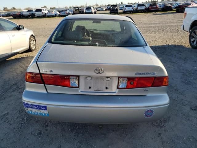 2001 Toyota Camry LE