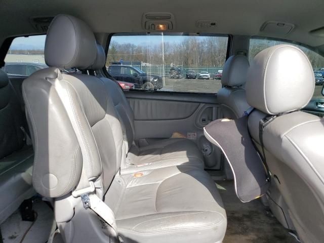 2006 Toyota Sienna XLE