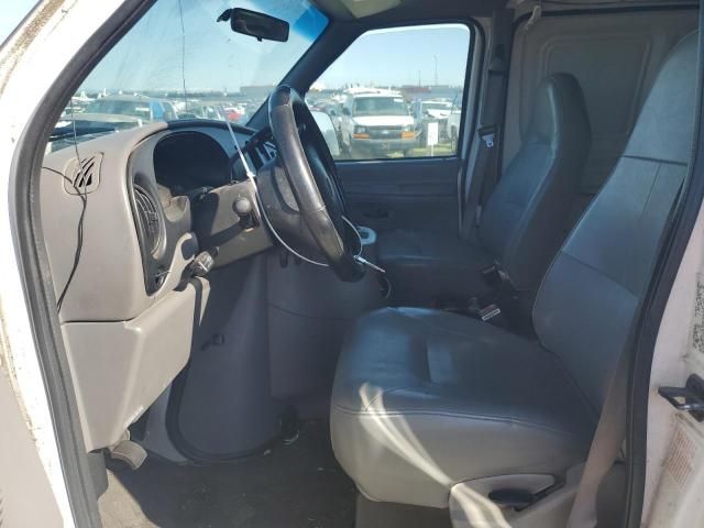 2000 Ford Econoline E150 Van