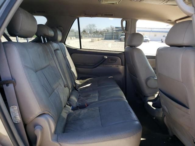 2004 Toyota Sequoia SR5