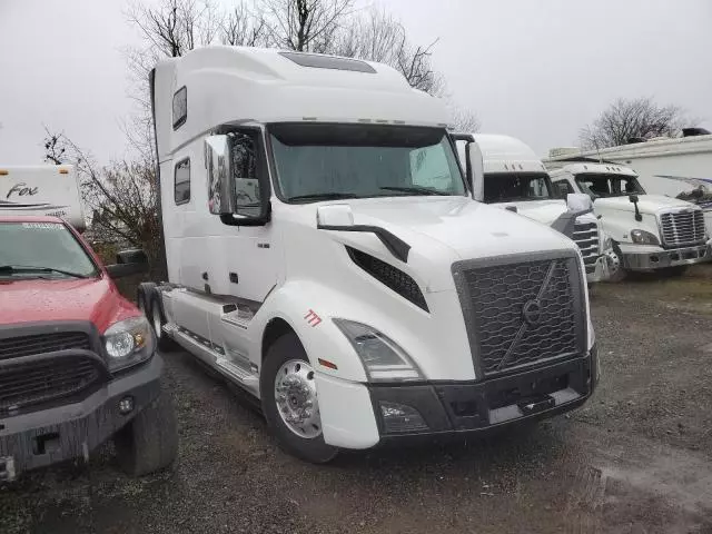 2020 Volvo VN VNL