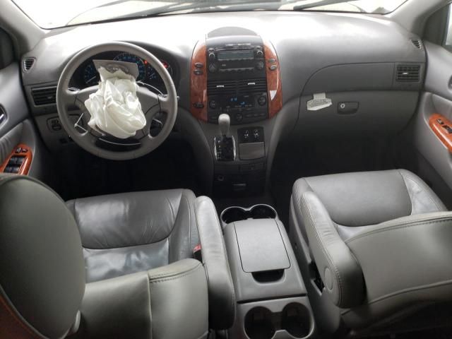 2008 Toyota Sienna XLE