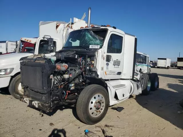 2015 Peterbilt 579