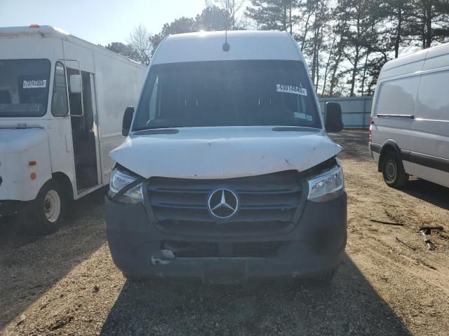 2021 Mercedes-Benz Sprinter 2500