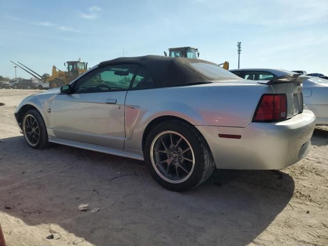 2004 Ford Mustang