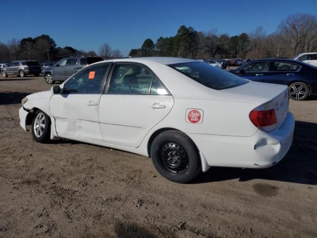 2005 Toyota Camry LE