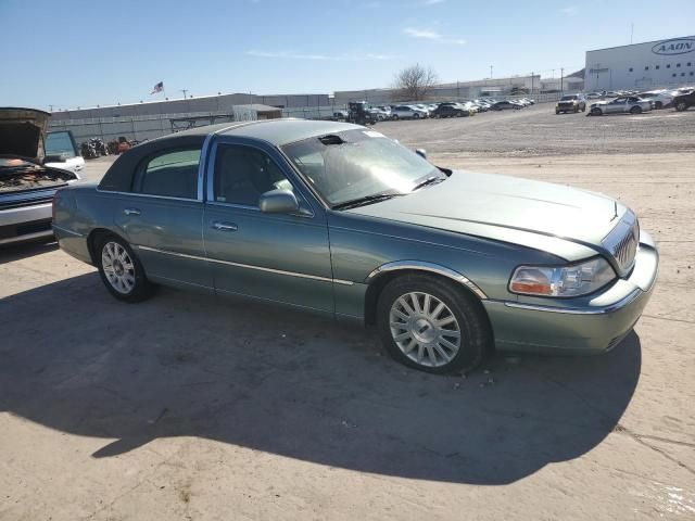 2006 Lincoln Town Car Signature Limited