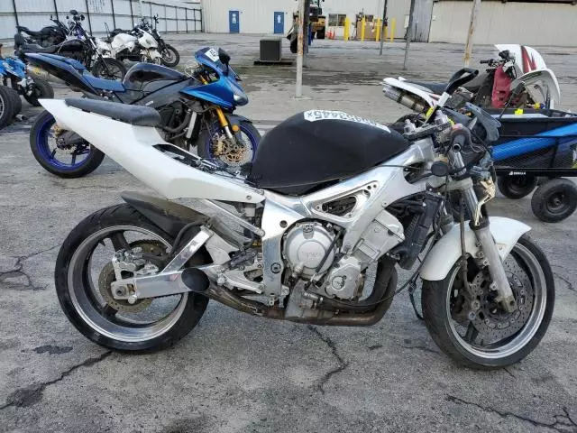 2002 Yamaha YZFR6 L