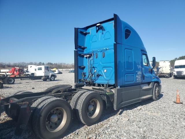 2017 Freightliner Cascadia Semi Truck