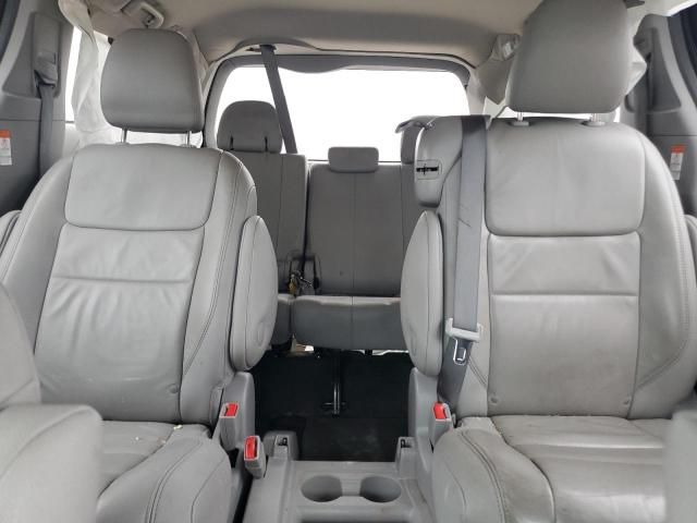 2017 Toyota Sienna XLE