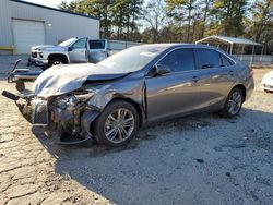 Carros salvage sin ofertas aún a la venta en subasta: 2017 Toyota Camry LE