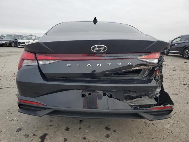 2021 Hyundai Elantra SE