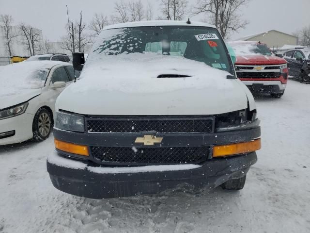 2020 Chevrolet Express G2500