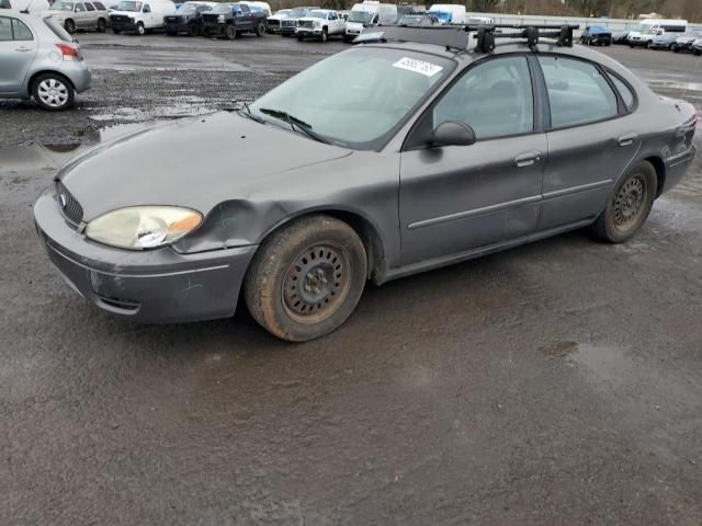 2004 Ford Taurus SE