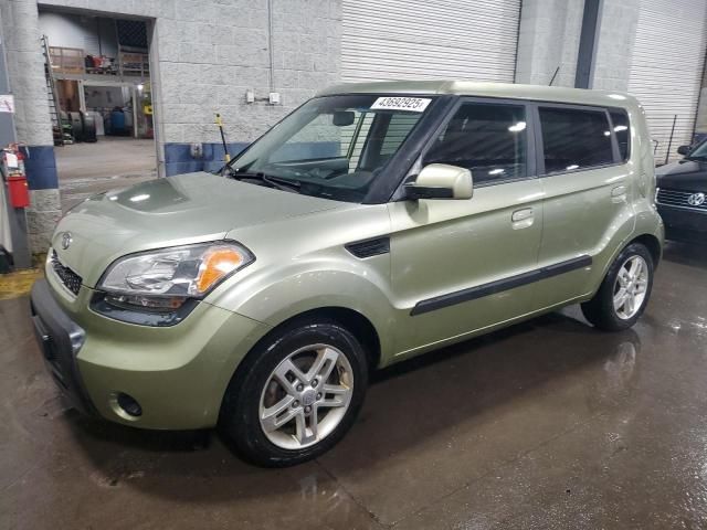 2010 KIA Soul +