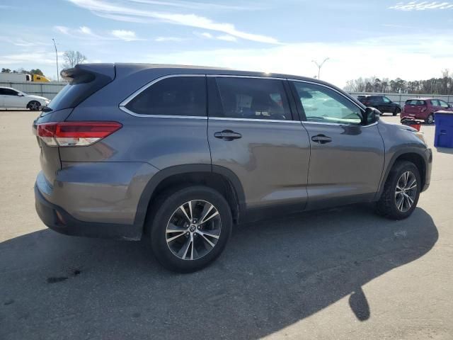 2019 Toyota Highlander LE