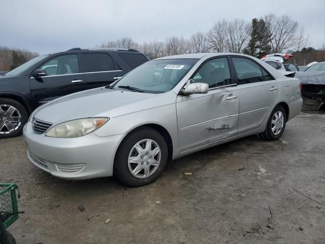 2005 Toyota Camry LE