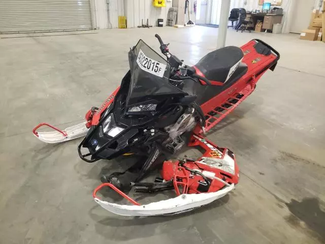 2019 Polaris Indy