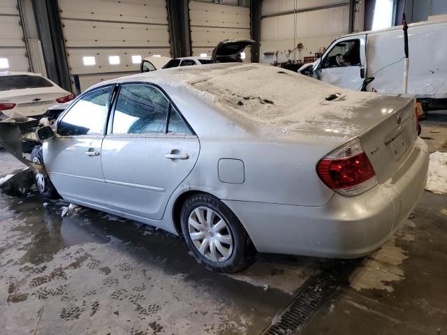 2005 Toyota Camry LE