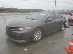 Carros salvage sin ofertas aún a la venta en subasta: 2019 Toyota Camry L