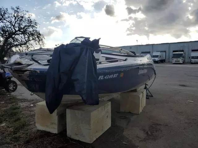 2019 Yamaha Boat