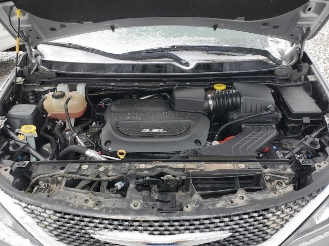 2017 Chrysler Pacifica Touring L